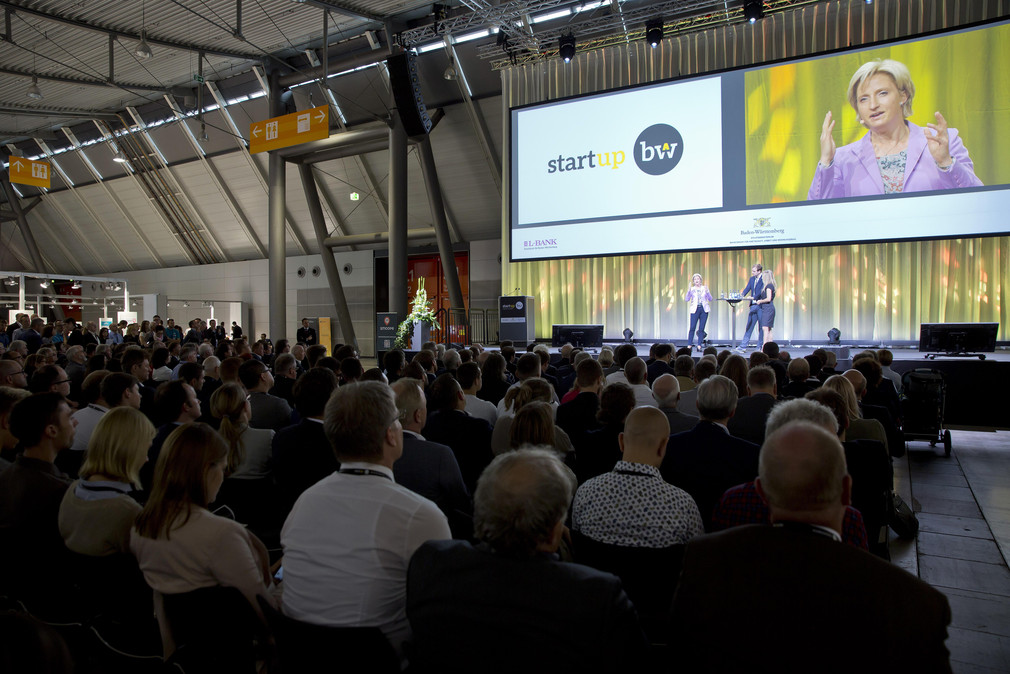 Start Up Gipfel der Landesregierung auf der Landesmesse Stuttgart