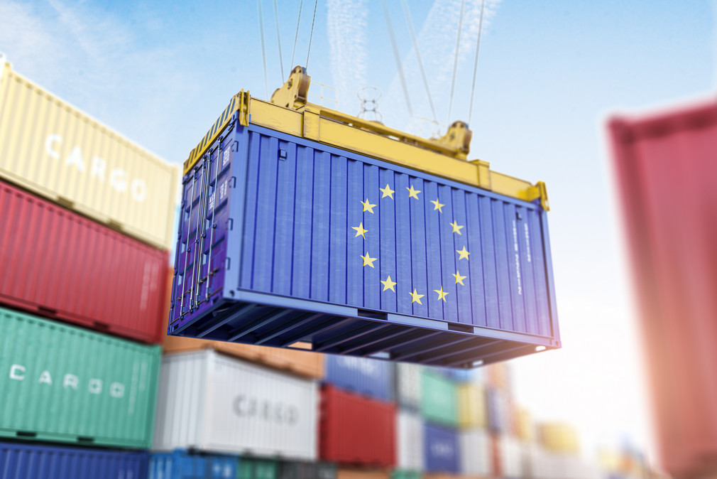 Fachveranstaltung zur neuen EU-Binnenmarktstrategie logistic, container, eu, industrial, cargo, commercial, delivery, export, import, shipping, trade, transport, transportation, business, industry, port, commerce, flag, good, shipment, storage, europen union, crane, distribution, freight, box, dock, england, illustration, international, terminal, warehouse, europe, background, country, equipment, metal, harbor, crate, steel, 3d, global, loading, merchandise, package, concept, dockyard, sky, national