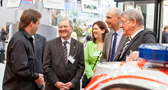 Der Mittelstands- und Handwerksbeauftragte der Landesregierung, Peter Hofelich,  besuchte am 17. März 2014 verschiedene baden-württembergische Unternehmen auf der Internationalen Handwerksmesse in München.