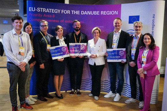 Metaverse Kongress und Messe „Virtuelle Welten – Chancen im Metaverse erleben“ Kongress und Messe „Virtuelle Welten – Chancen im Metaverse erleben“