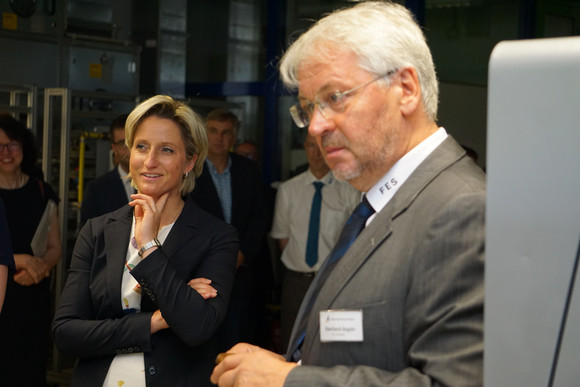 Besuch der Friedrich-Ebert-Schule in Esslingen-Zell im Rahmen der Kreisbereisung im Landkreis Esslingen