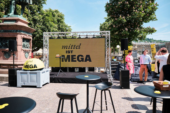Mittelstand Image-Kampagne Mittelstand wird Megastand Mittel ist Mega