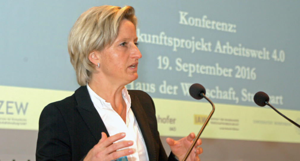 Wirtschaftsministerin Dr. Nicole Hoffmeister-Kraut eröffnet Konferenz „Zukunftsprojekt Arbeitswelt 4.0“