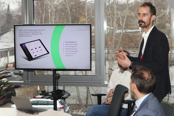 Kreisbereisung Ministerin besucht den Landkreis Biberach Besuch beim Carsharing-Start-up AZOWO (Bild: © Ministerium für Wirtschaft, Arbeit und Wohnungsbau)