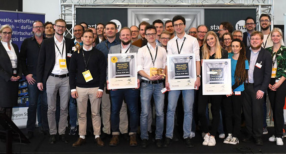 Gruppenbild Elevator Pitch - Regional Cup Böblingen