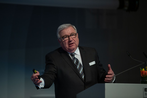 Ausbildung 4.0 Forum Ausbildung 4.0 digital - vernetzt - zukunftsfähig Forum Ausbildung 4.0