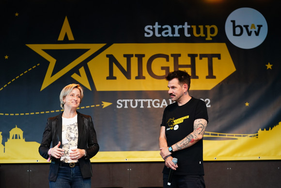 Startup BW Night