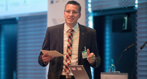 8. Clusterforum