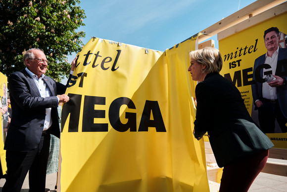 Mittelstand Image-Kampagne Mittelstand wird Megastand Mittel ist Mega