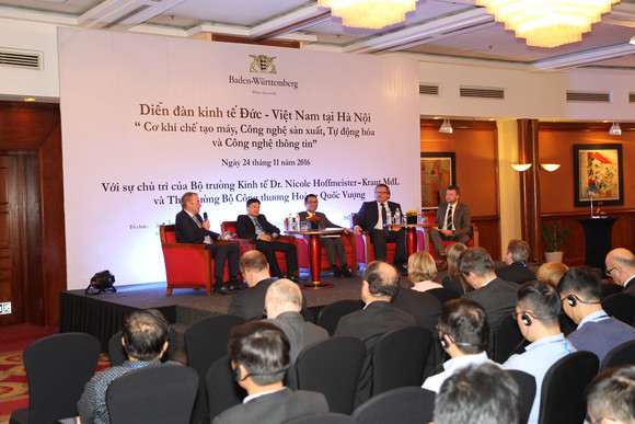 Deutsch-vietnamesisches Wirtschaftsforum in Hanoi.