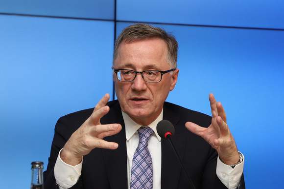 Pressekonferenz Impulse für die Innovationspolitik des Landes Der Technologiebeauftragte der Landesregierung, Prof. Dr. Wilhelm Bauer (Bild: Staatsministerium Baden-Württemberg)